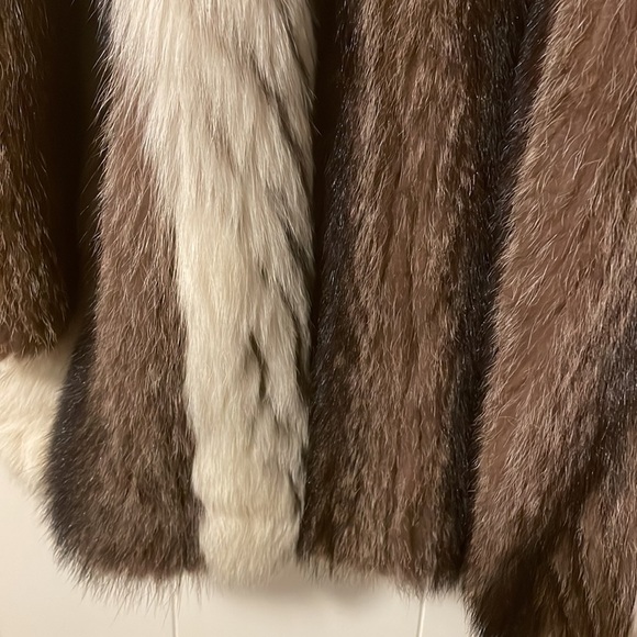 🍾HP🍾Furs by Michael From Worcester, Mass Fox Fur Coat Mint Condition & Bag - Picture 10 of 16